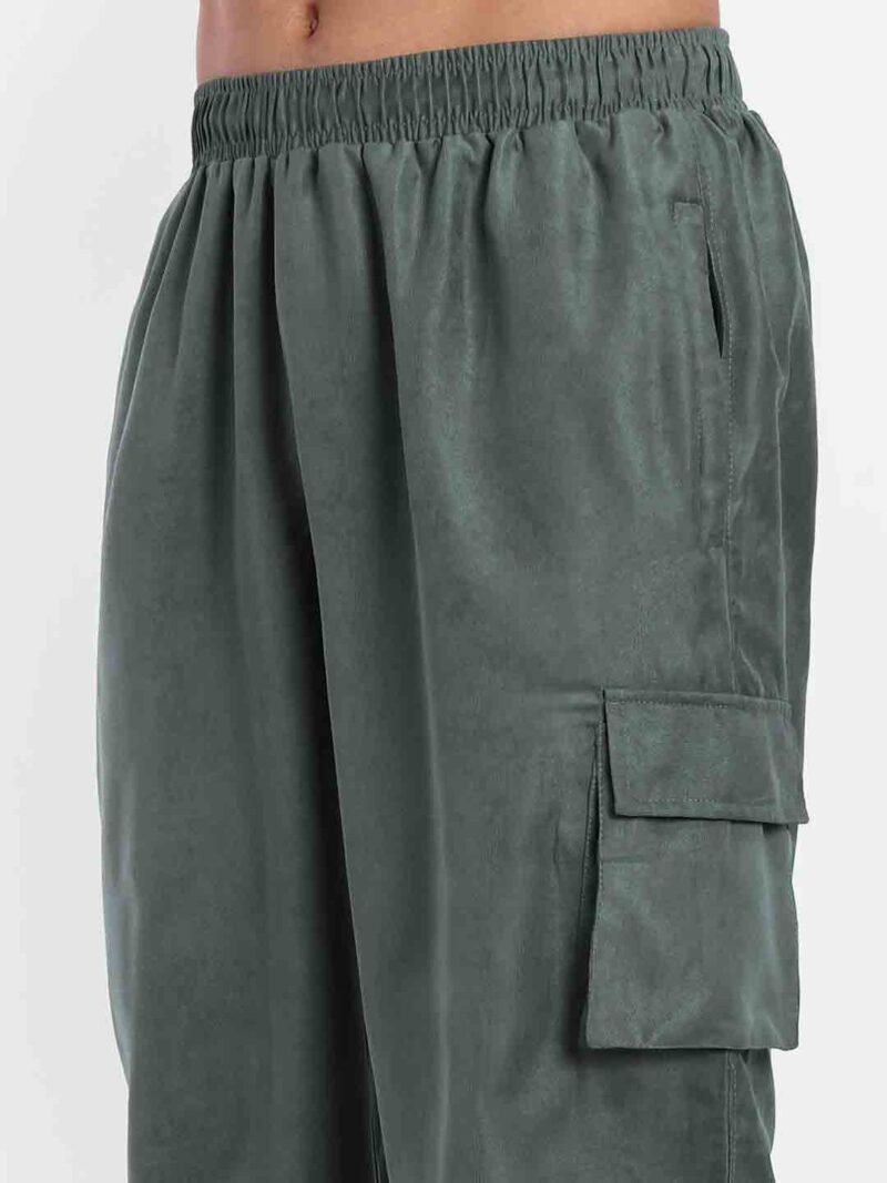 Men Oversize Trackpant - Image 4